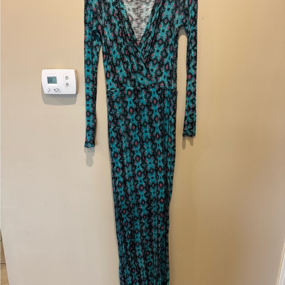 Elegant Teal and Pink Patterned Dress